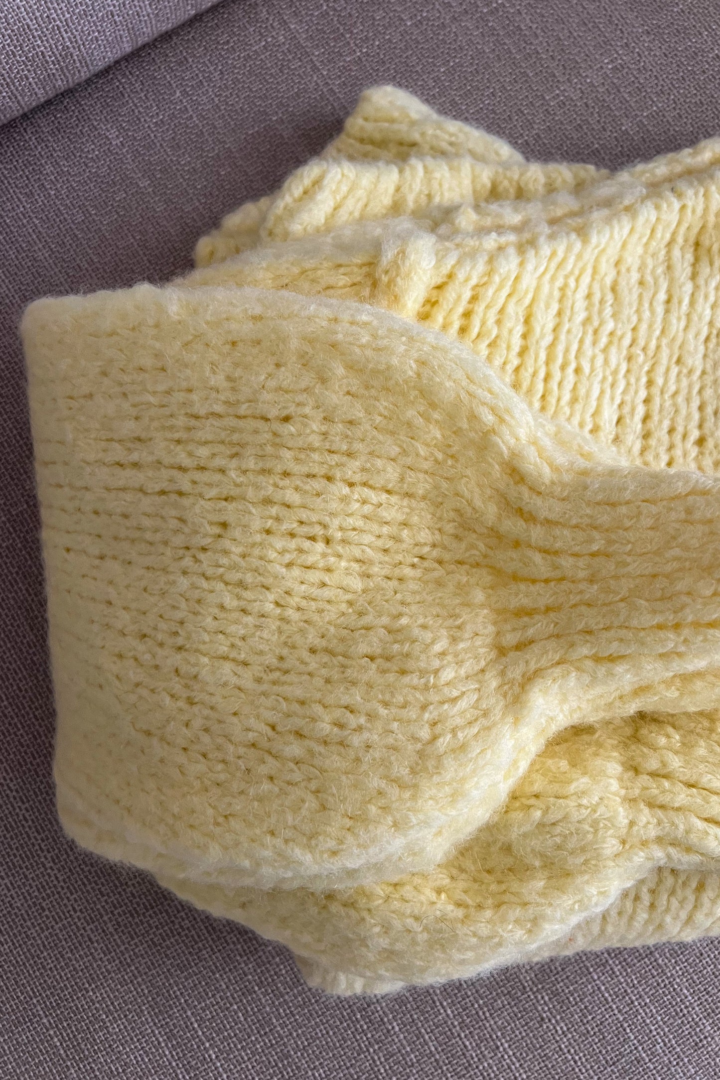 Gilet en maille JAUNE