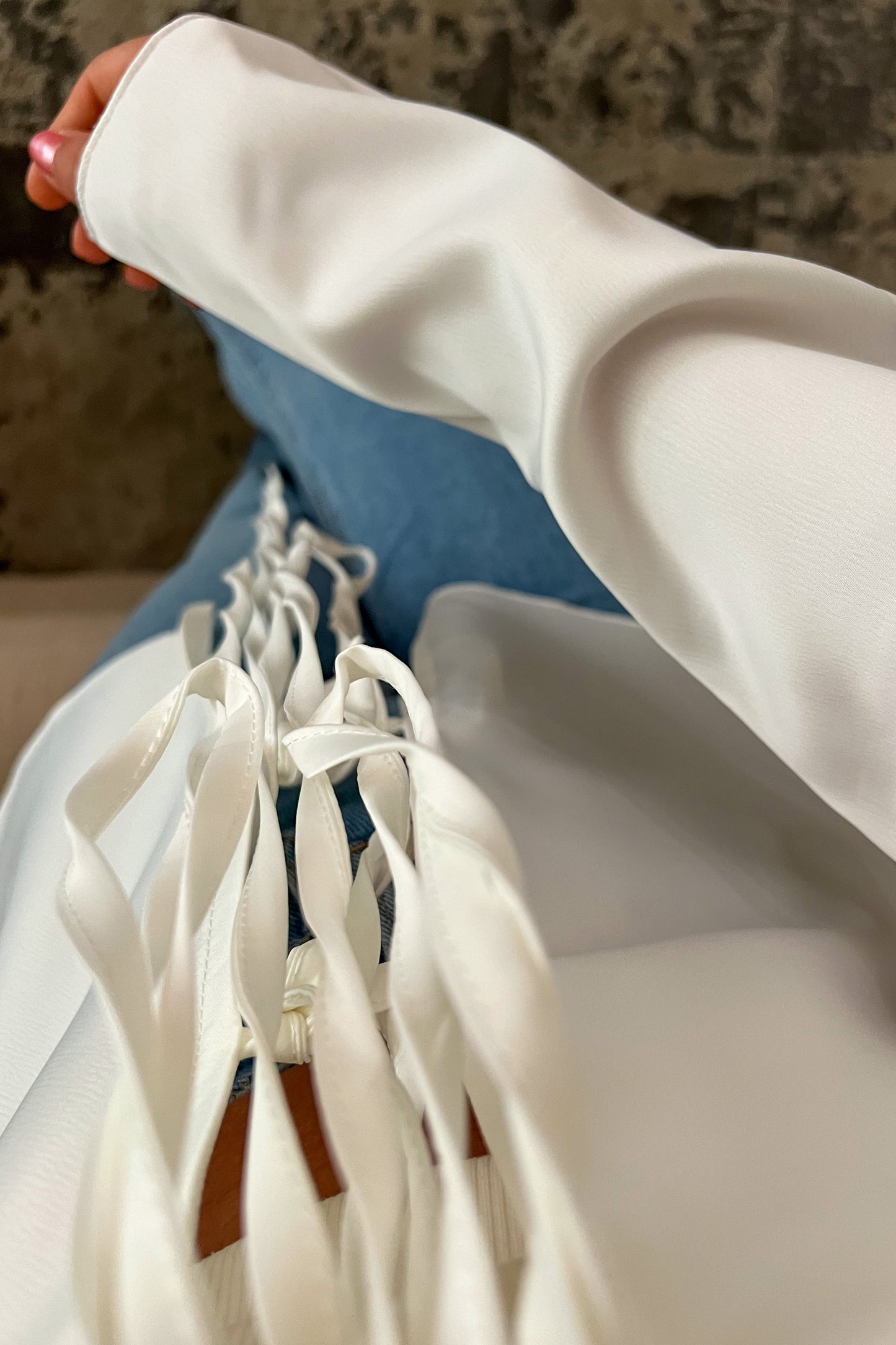 Blouse satinée ouverte