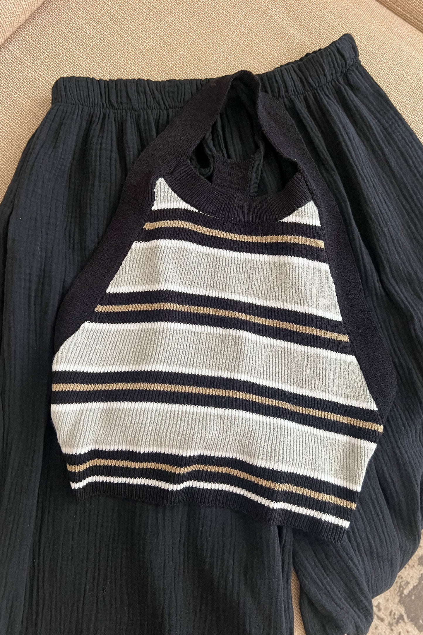 Dos nu en maille NOIR