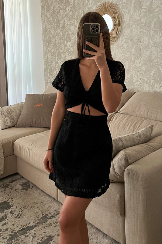 Robe ouverte dentelle noire