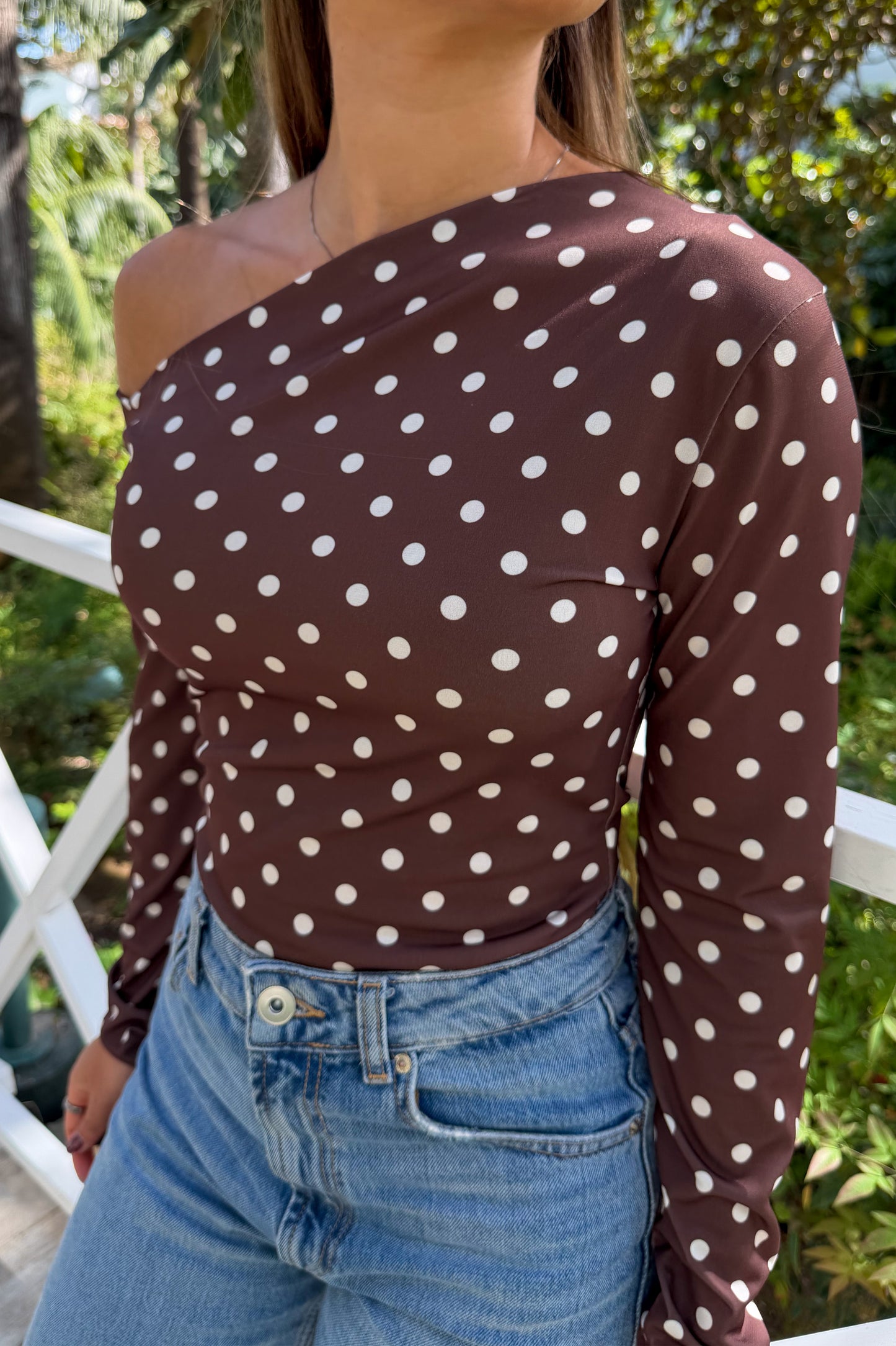 Blouse à pois brune