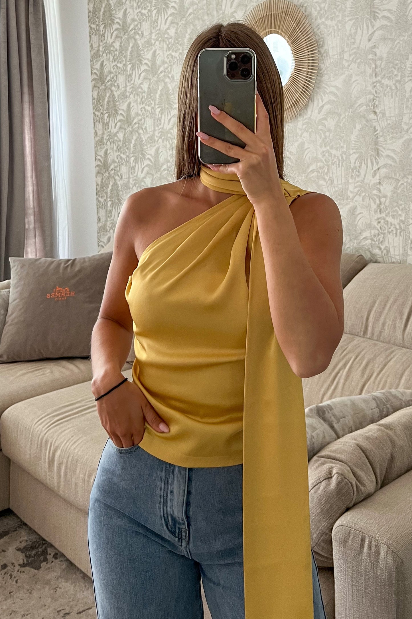 Blouse satinée asymétrique jaune