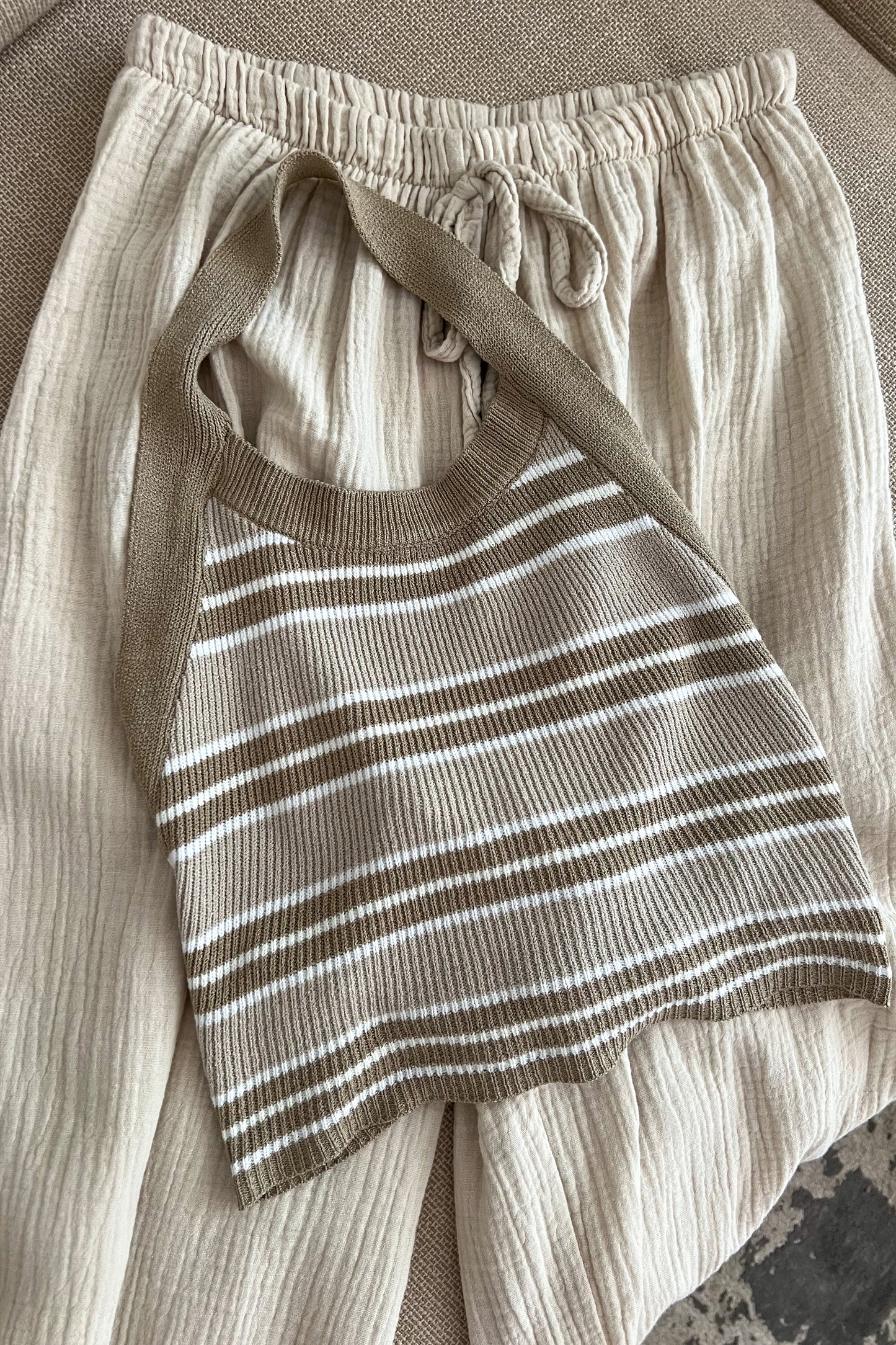 Dos nu en maille BEIGE