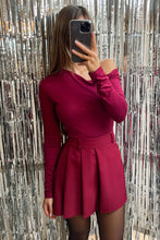 Charger l&#39;image dans la galerie, Blouse asymétrique bordeaux
